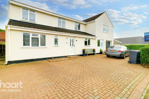 5 bedroom detached house for sale, Chatley Road, CHELMSFORD