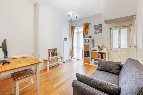 1 bedroom apartment for sale, Felix Road, West Ealing, W13