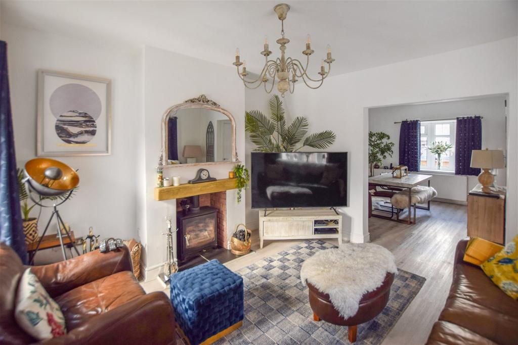 Ditchfield Road, Widnes 2 bed end of terrace house for sale £185,000