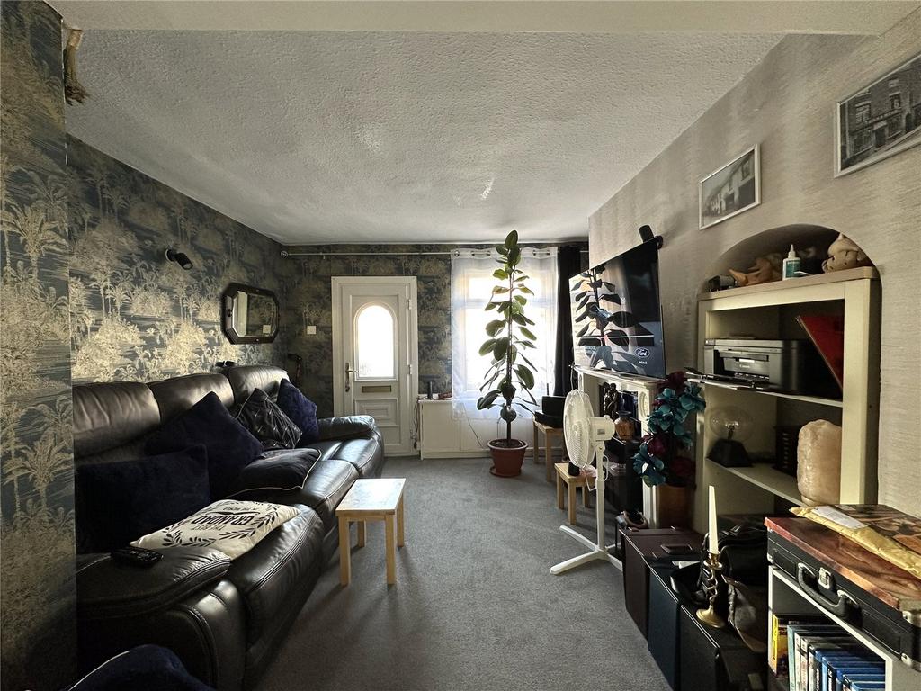Offmore Road, Kidderminster, Worcestershire, DY10 2 bed terraced house