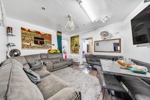 5 bedroom terraced house for sale, Carlyle Avenue, Southall, UB1