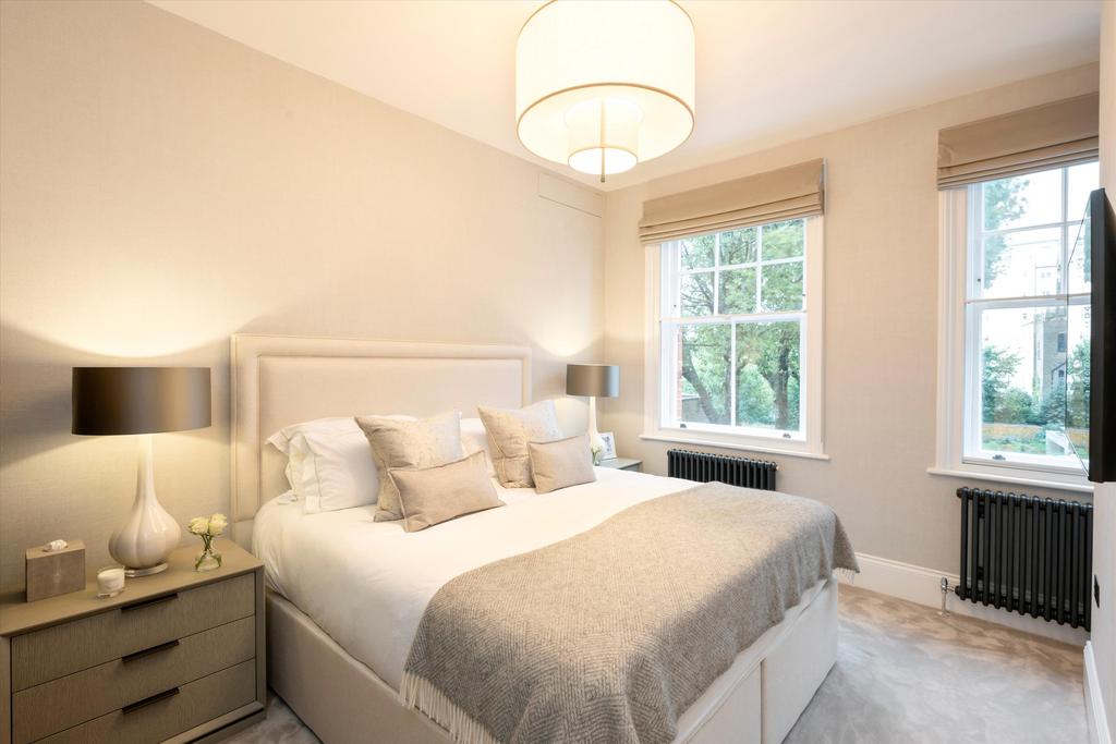 Cheyne Court, Royal Hospital Road, Chelsea, SW3 3 bed apartment for