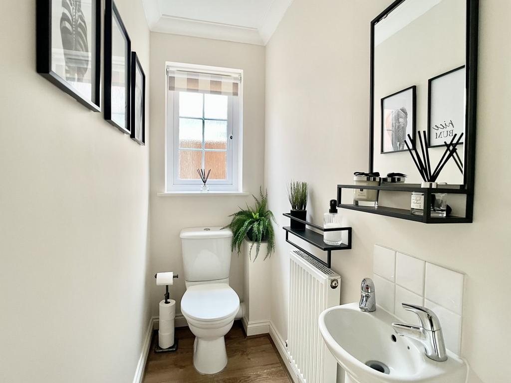 Ground Floor Wc