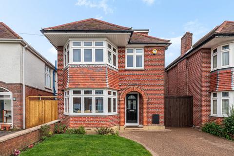 4 bedroom detached house for sale - Pentire Avenue, Upper Shirley, Southampton, Hampshire, SO15