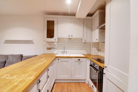 1 bedroom flat for sale, St Leonards Road, London, E14