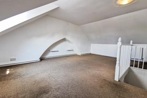 3 bedroom end of terrace house to rent, Lowestoft, NR32