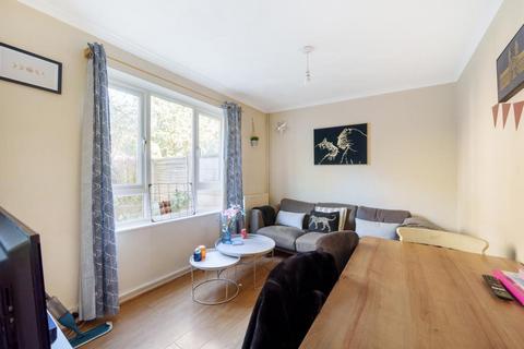 4 bedroom terraced house to rent - Dynam Place,  Headington,  OX3