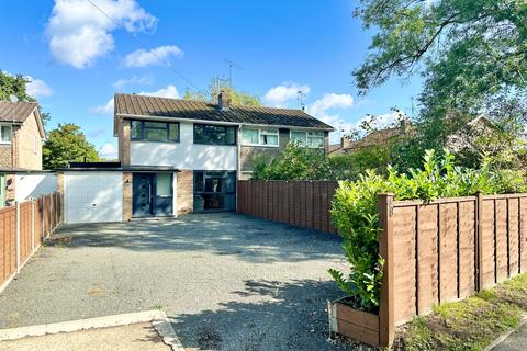 3 bedroom semi-detached house for sale, Sandhurst Lane, Blackwater, Camberley, GU17