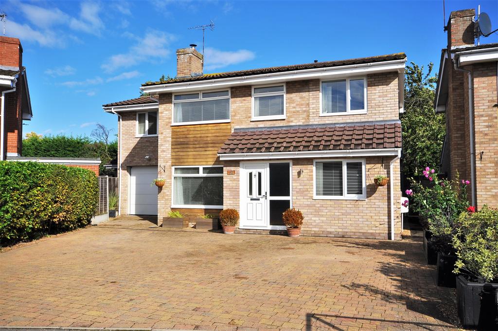 Newcastle Avenue, Westlands... 4 bed detached house for sale £550,000
