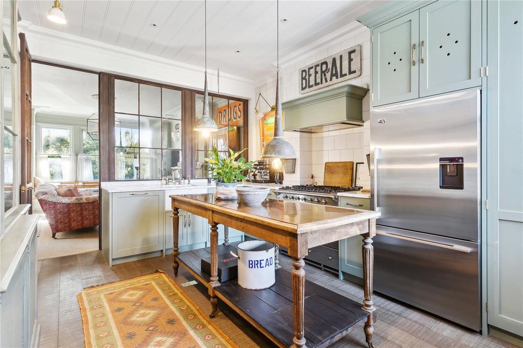 Ranelagh House, 1 Ranelagh Avenue, Barnes, London, SW13 2 bed apartment