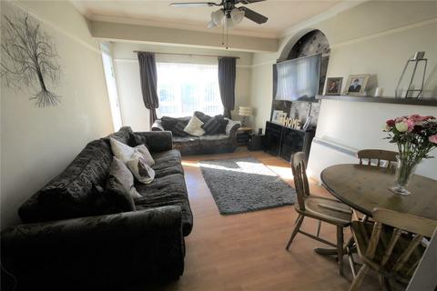2 bedroom apartment for sale, Boleyn Gardens, Brentwood, Essex, CM13