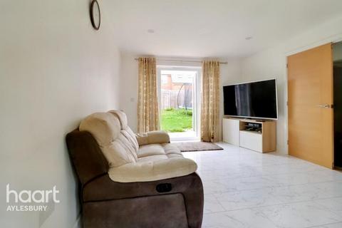 undefined, Topaz Lane, Aylesbury