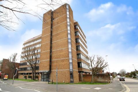 1 bedroom apartment for sale - Strand Parade, Goring-by-Sea, Worthing, West Sussex