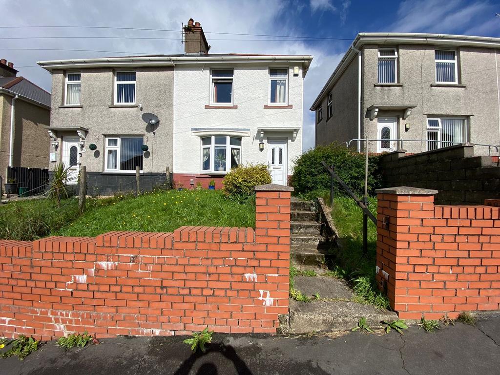 Brynhyfryd Road, Briton Ferry, Neath, Neath Port Talbot. 2 bed semi