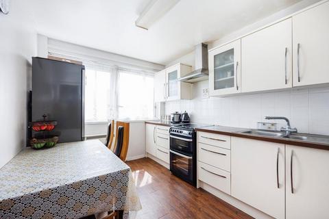 2 bedroom flat for sale, Siege House, London, Whitechapel, E1