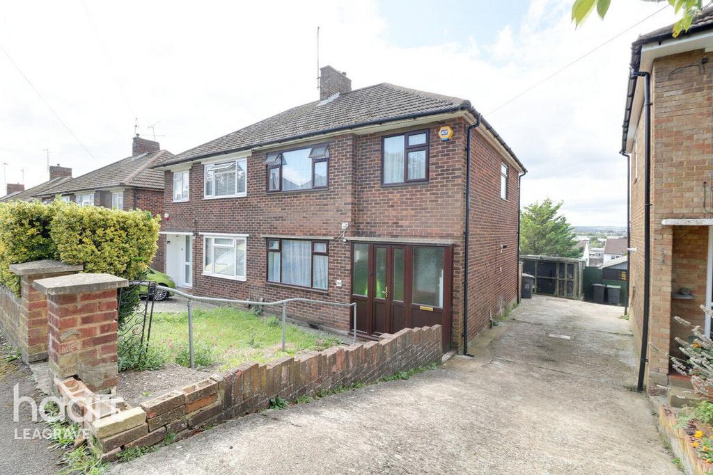 Grampian Way, Luton 3 bed semidetached house for sale £325,000