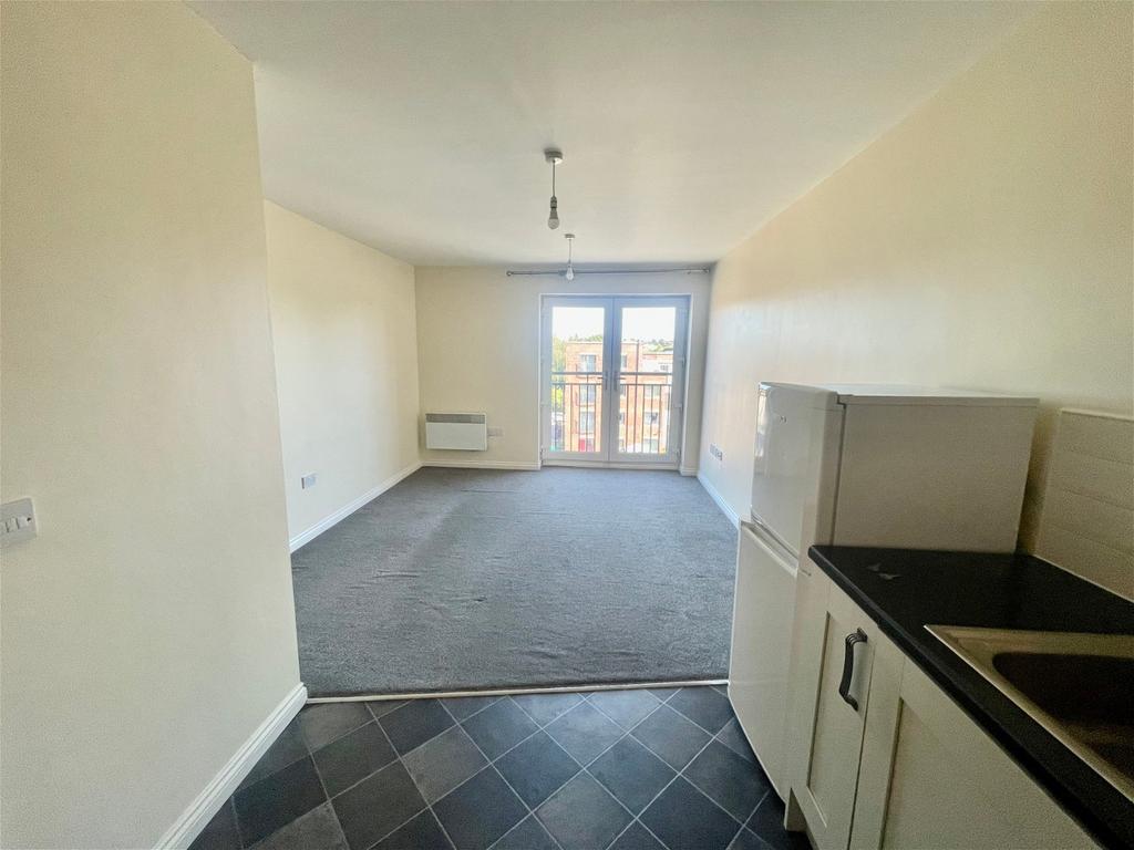 Cuthbert Cooper Place, Creswell Road, S9 4JN 1 bed apartment to rent