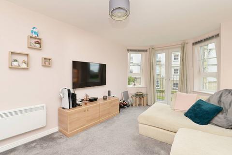 38 Bittern Court, Dunfermline, KY11 8HF
