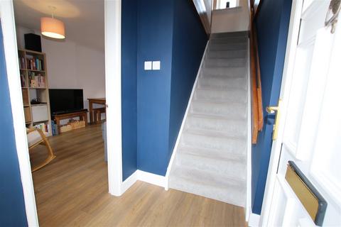 12 Tennyson Close, Penistone, Sheffield, S36 6GY