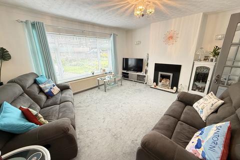 3 bedroom semi-detached house for sale, Moor Bottom Road, Halifax HX2