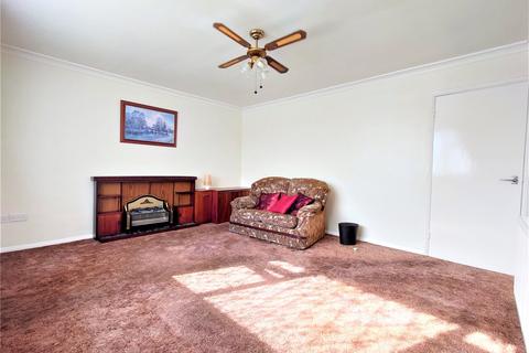 2 bedroom maisonette for sale, Cavendish Close, Hayes, Greater London, UB4