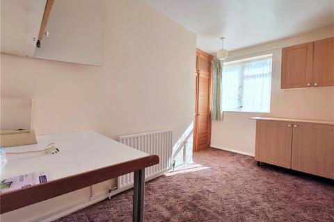 2 bedroom maisonette for sale, Cavendish Close, Hayes, Greater London, UB4