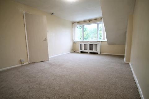 undefined, Lincoln Court