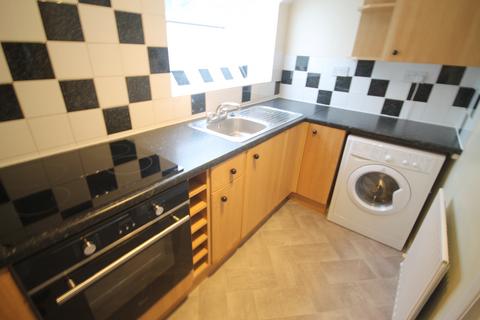 undefined, Lincoln Court