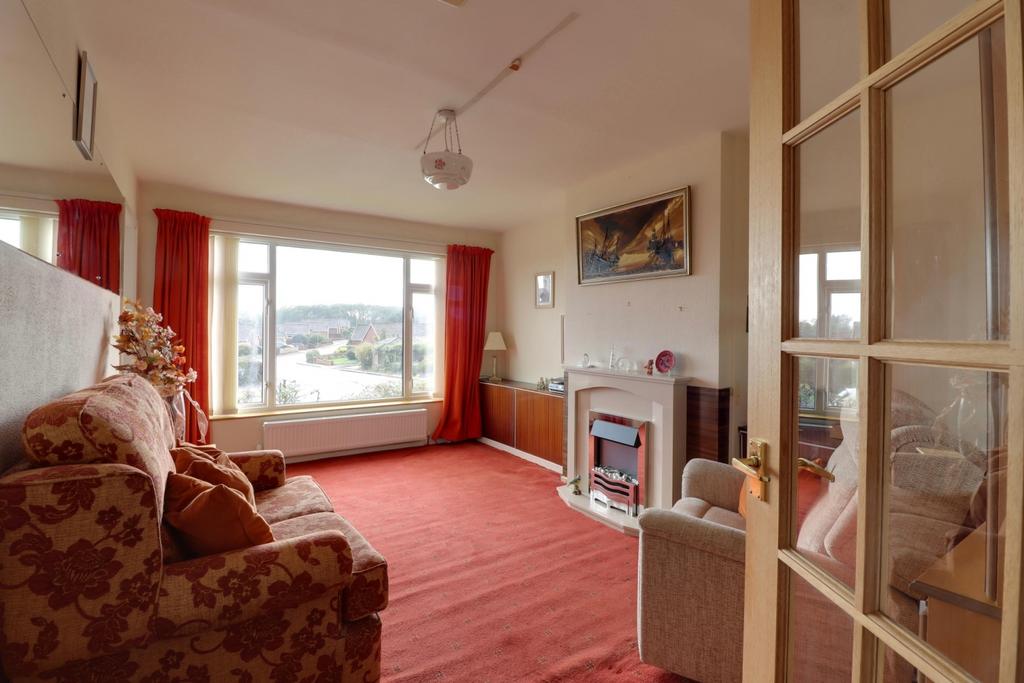 Bredon Grove, Malvern, WR14 2 bed semidetached bungalow for sale £