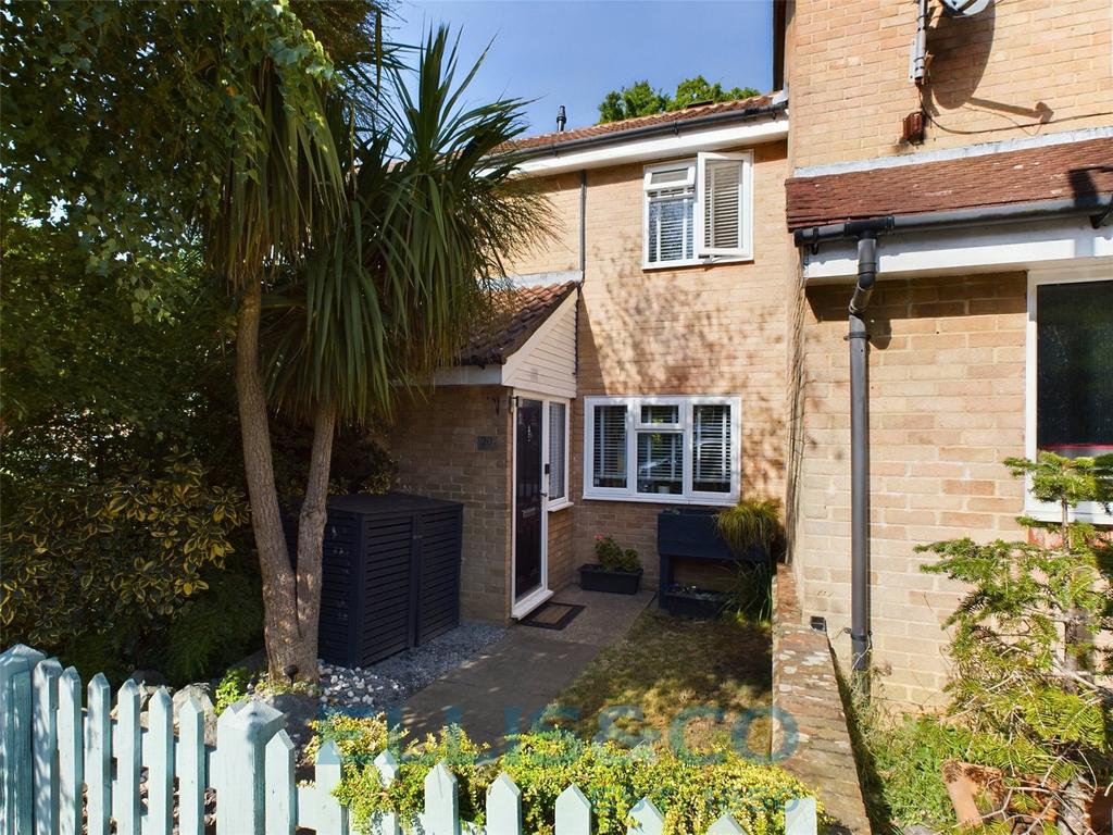 Alder Close, Tunbridge Wells, Kent, TN4 1 bed terraced house for sale