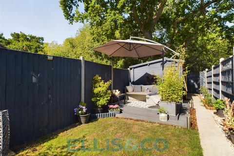 20 Alder Close, Tunbridge Wells, TN4 9YE