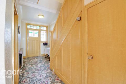 5 Worcester Gardens, Ilford, IG1 3NP