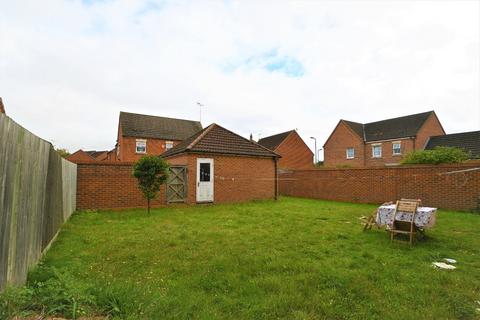 5 bedroom detached house for sale - Tracy Avenue, Langley, Berkshire, SL3