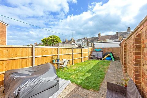 24 Periwinkle Close, Sittingbourne, ME10 2JT