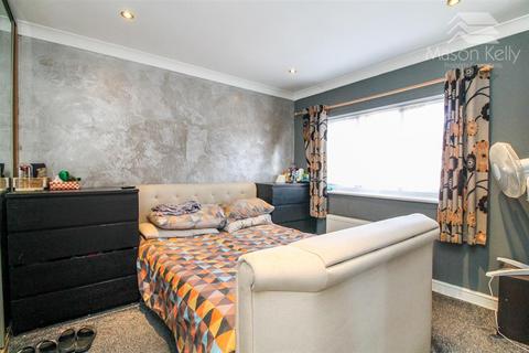 3 bedroom semi-detached house for sale - Walnut Tree, Milton Keynes MK7