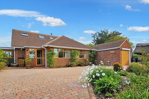 5 bedroom chalet for sale, Chestfield Road, Whitstable, CT5 3LS