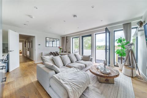 undefined, Littleworth Road, Esher, KT10