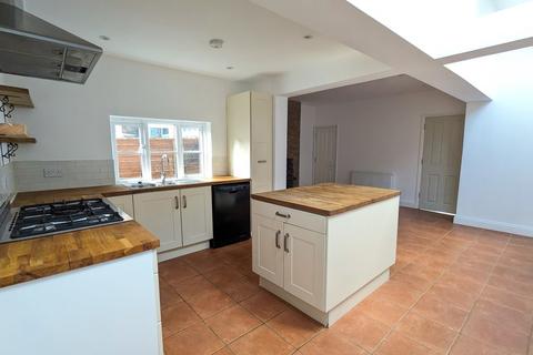 3 bedroom end of terrace house to rent, Burgh Beck Road, Melton Constable