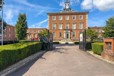 1 Dartington Walk, Exminster, Exeter, EX6 8TN
