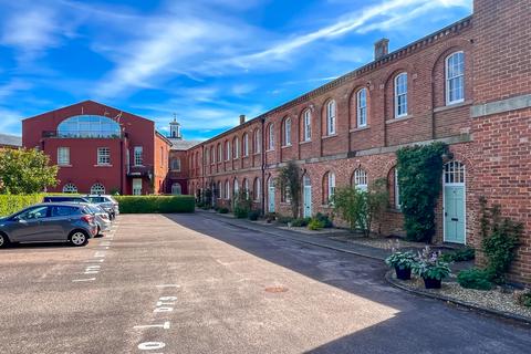 1 Dartington Walk, Exminster, Exeter, EX6 8TN