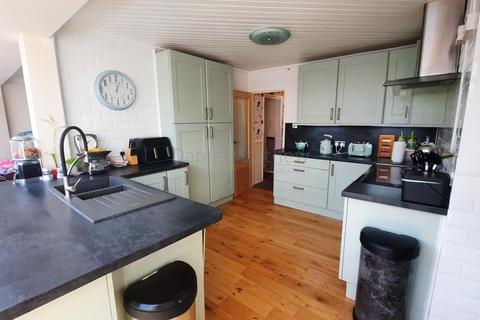 4 bedroom semi-detached bungalow for sale, Pencoedtre Road, Barry, The Vale Of Glamorgan. CF63 1SE