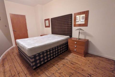 1 bedroom apartment to rent, Vassalli House, Central Road