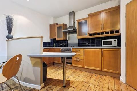 1 bedroom apartment to rent, Vassalli House, Central Road