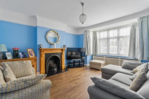 3 bedroom end of terrace house for sale, Guildford Way, Wallington