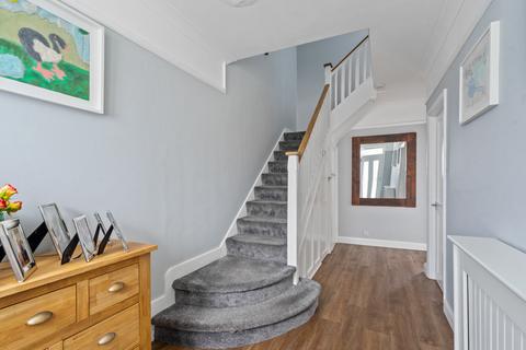 1 Guildford Way, Wallington, SM6 8NS