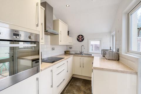 125 Stanley Road, Carshalton, SM5 4LW