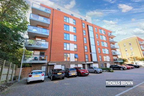 Flat 3, Apex House, 3 Ridge Place, Orpington, BR5 3FL