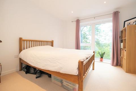 Flat 3, Apex House, 3 Ridge Place, Orpington, BR5 3FL