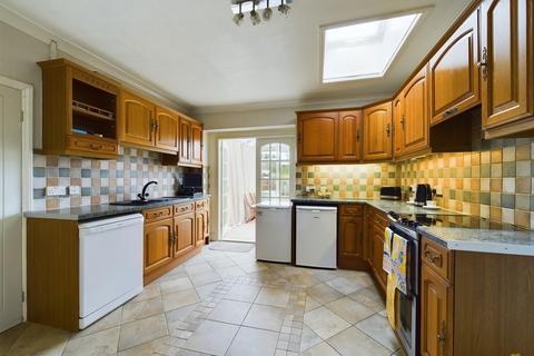 2 bedroom detached bungalow for sale, Craythorne Road, Stretton