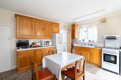 11 Ashley Road, Westcott, Dorking, RH4 3QJ